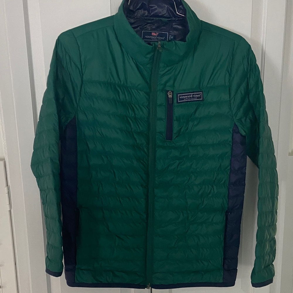 Vineyard Vines Puffer Jacket - size Medium